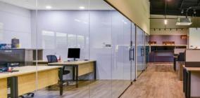 CrystalClearGlassworks01.jpg
